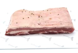 Schweinsbraten vom Bauch mit Schwarte gewürzt