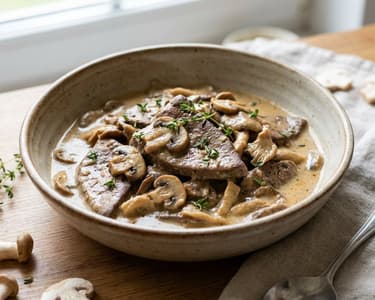 Geröstete Schweinsleber mit Pilzen & Obers