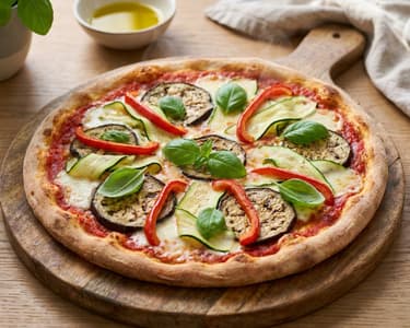 Italienische Pizza Ortolana | Knusprig mit Sommergemüse