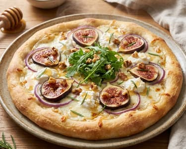Pizza Bianca mit Feigen & Ziegenkäse | Aus dem Backrohr