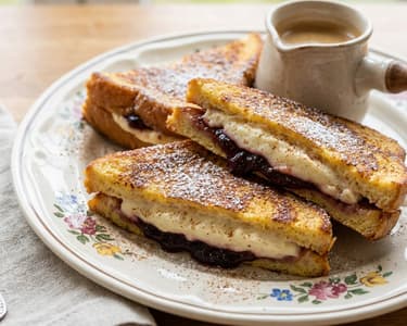 Salzburg Quark Pofesen | Fluffy & Golden Brown