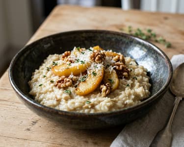 Knollensellerie-Risotto mit karamellisierten Äpfeln & Walnüssen | Cremiger Herbstgenuss