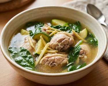 Tinolang Manok | Würzige philippinische Hendlsuppe