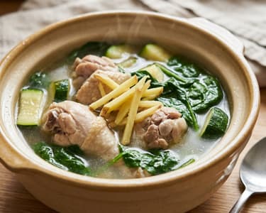 Tinolang Manok | Philippinische Ingwer-Hühnersuppe