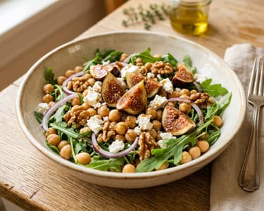 Mediterraner Kichererbsensalat | Mit Backrohr-Feigen & Feta