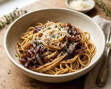 Spaghetti alla Cipolla | With Balsamic & Thyme