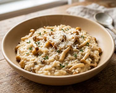 Cremiges Buchenpilz-Risotto mit Thymian & Parmesan | Aromatisch & nussig