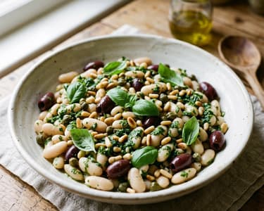 Mediterraner Cannellini-Salat mit frischer Salsa Verde | Proteinreich & Knackig