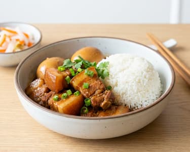 Thịt kho tàu - Karamellisierter Schweinebauch