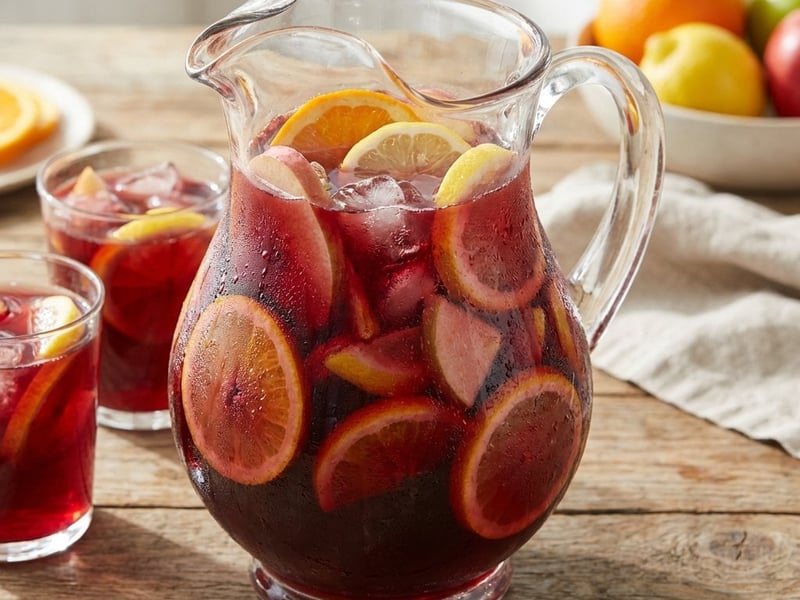 Classic Sangria with Fresh Fruits