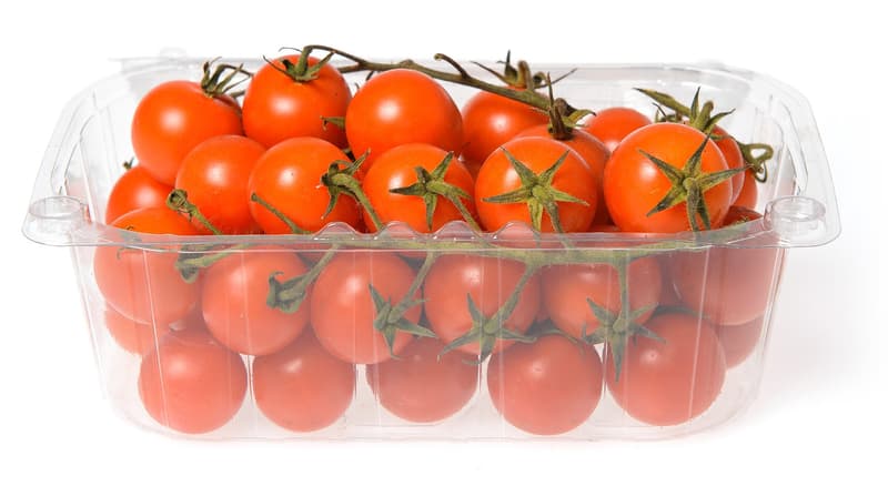 Cherry tomato panicle in cup