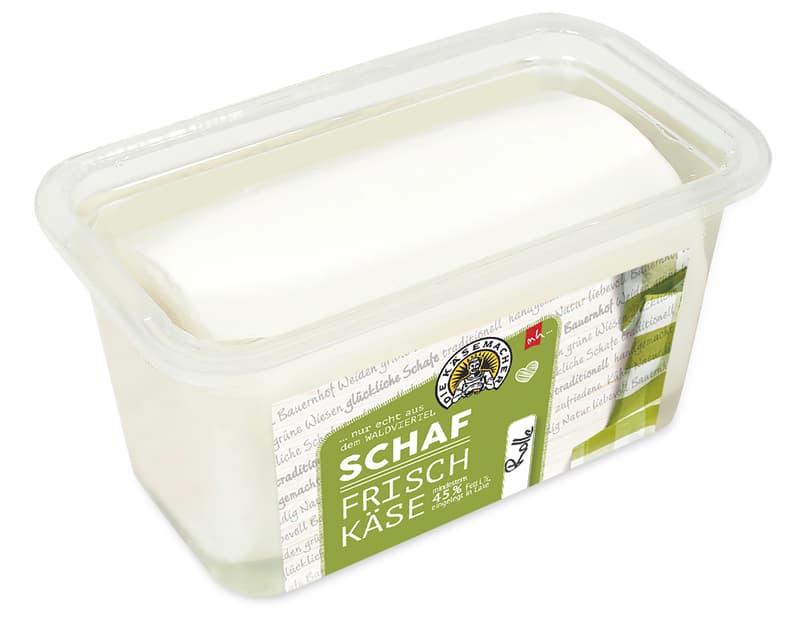 Käsemacher Waldviertler fresh sheep's cheese roll