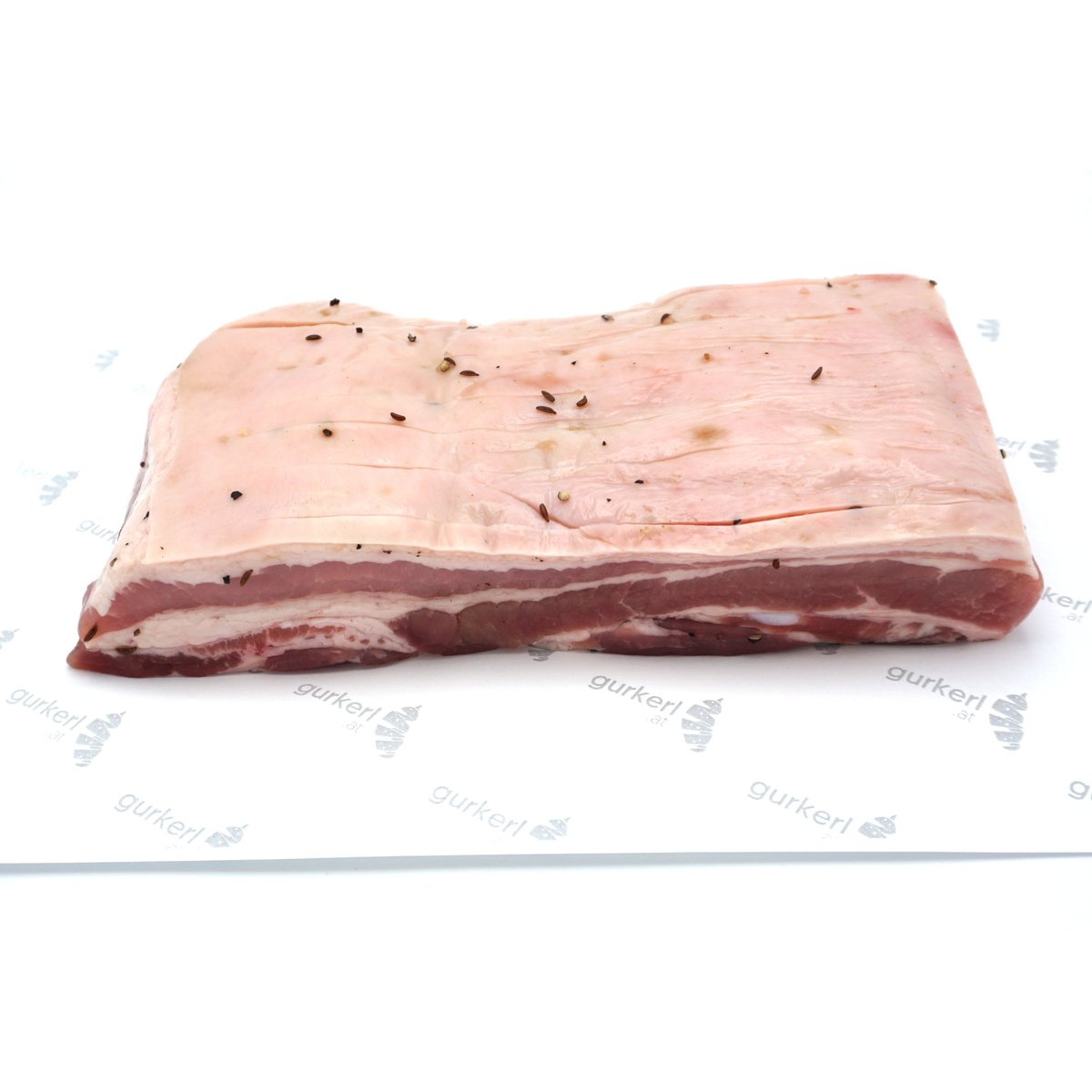 Schweinsbraten vom Bauch mit Schwarte gewürzt