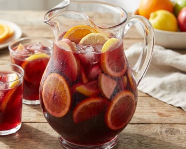 Classic Sangria with Fresh Fruits