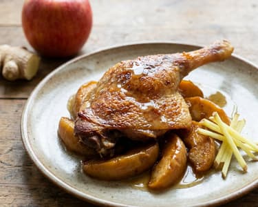 Duck with Ginger and Caramelized Apples
