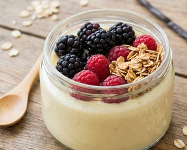 Creamy Vanilla Pudding with Forest Berries & Crunchy Oats