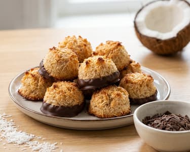 Healthy Coconut Macaroons | Airy & Gluten-Free