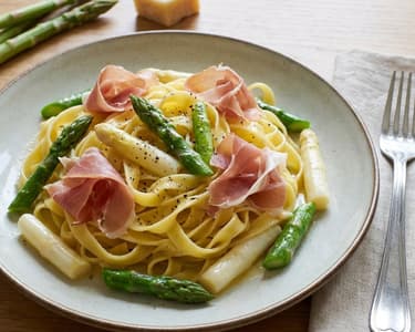 Tagliatelle with Asparagus and Parma Ham
