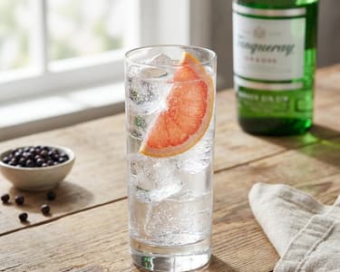 Tanqueray Grapefruit Gin & Tonic
