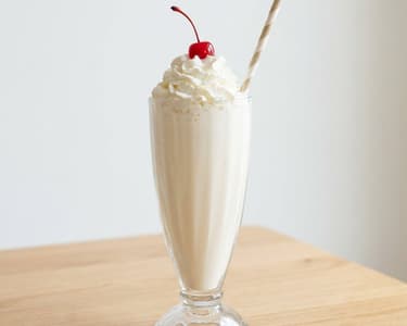 Classic Diner Vanilla Milkshake
