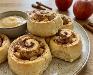 Apfel-Zimt-Schnecken aus Topfen-Öl-Teig