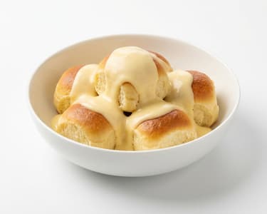Dukatenbuchteln with Vanilla Sauce