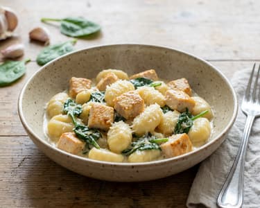 Cremige Gnocchi mit Hendl und Spinat
