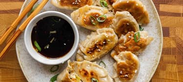 Gyoza-Teigtaschen mit Tofu und Gemüse