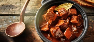 Rotwein-Gulasch