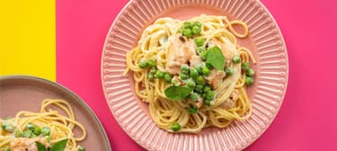 Cremige Pasta mit Lachs und Erbsen
