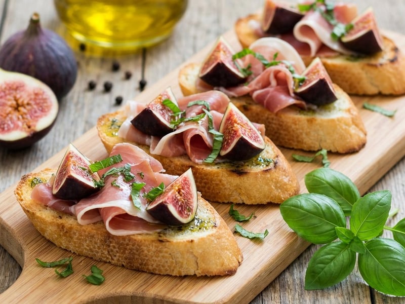 Crostini with Prosciutto and Figs | Italian Snack