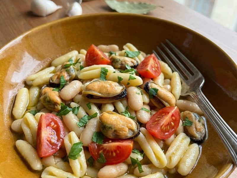 Pasta with Mussels and White Beans