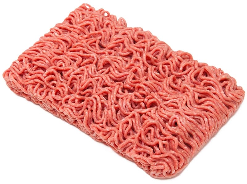 Faschiertes gemischt mit Zusatzstoffen