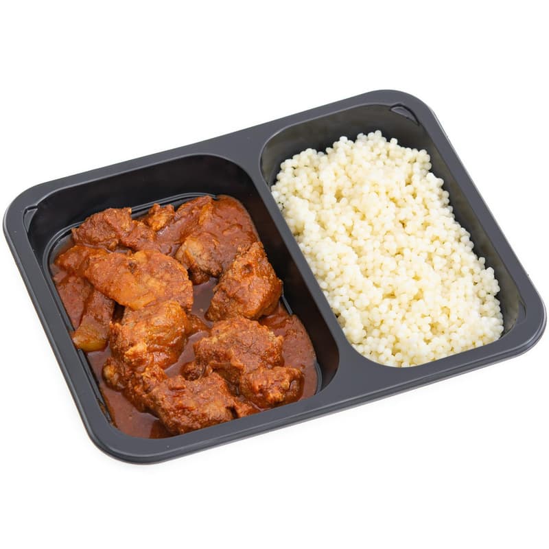 Pappudia Schweinegulasch mit Tarhonya