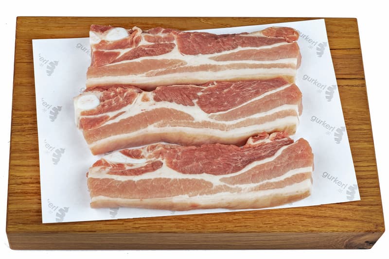 Regional-Optimal AMA Schwein Bauchfleisch geschnitten